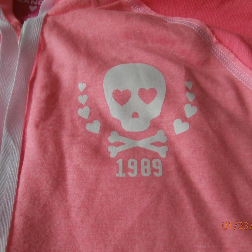 Light hoodie with skull - Picture 6 of 6